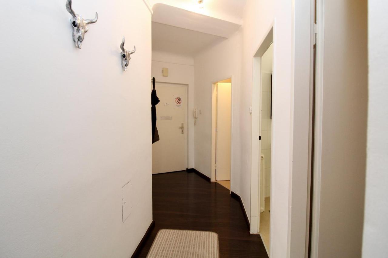 Balcony Apartment - Next To Opera ウィーン エクステリア 写真