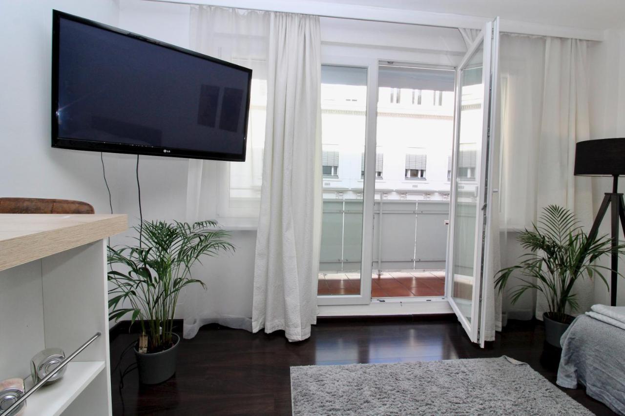 Balcony Apartment - Next To Opera ウィーン エクステリア 写真